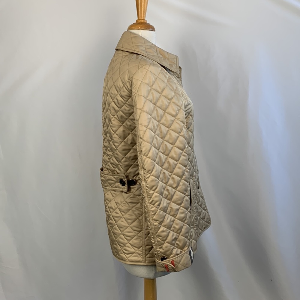 Burberry Classic Tan Quilted Jacket - Picture 4 of 16